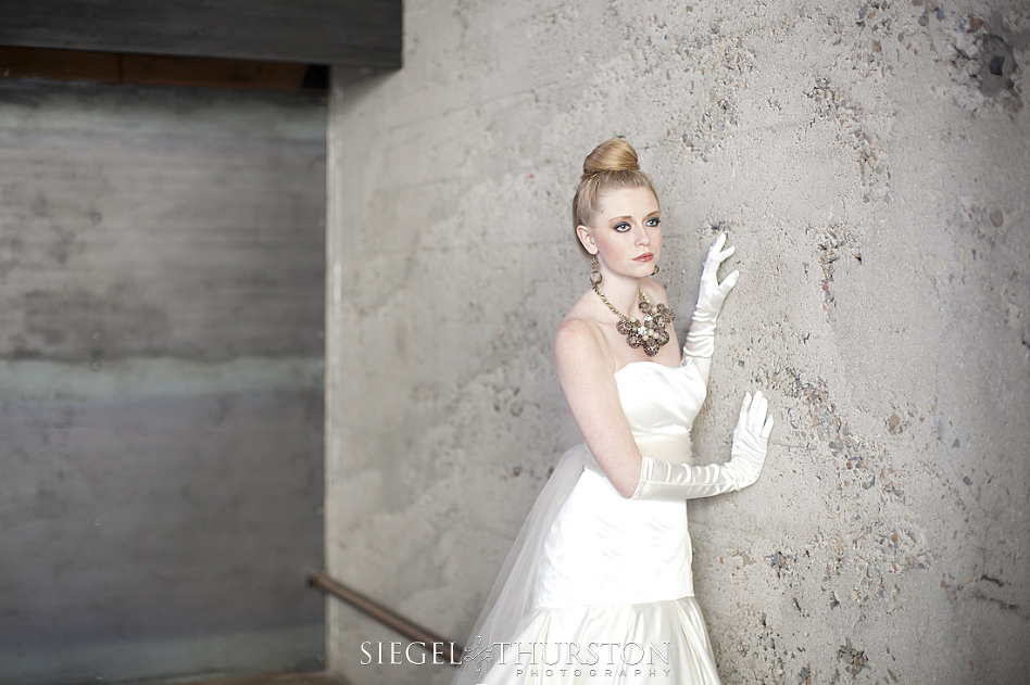 san diego bride wearing sandra nicole designs jewelry and hair pieces.