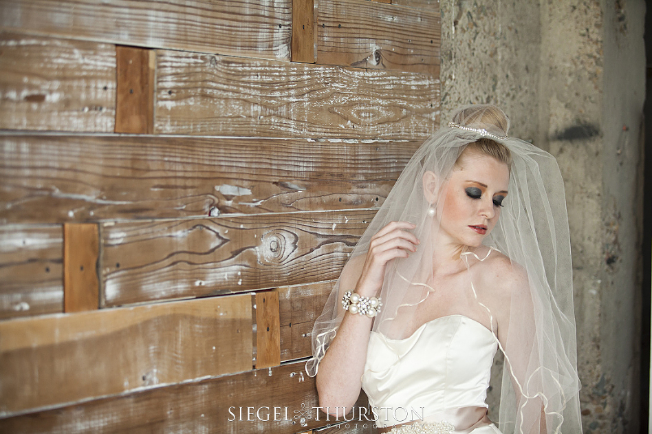 san diego bride wearing sandra nicole designs jewelry and hair pieces.