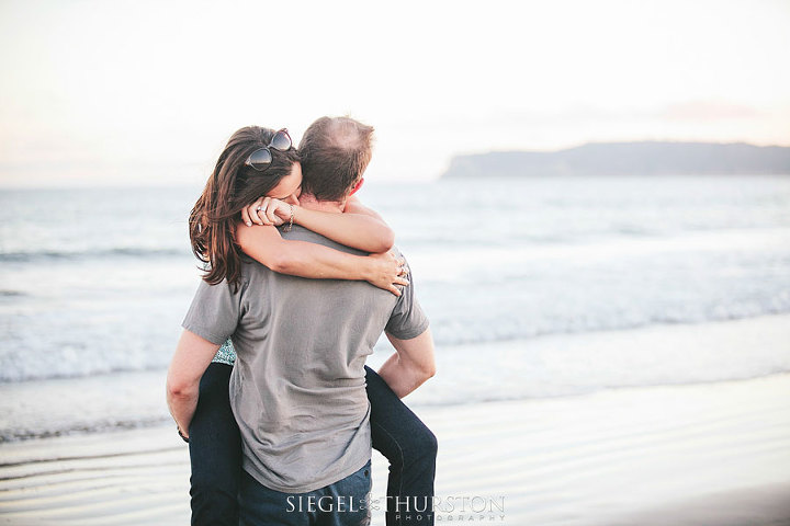 romantic portrait session at the beach in san diego