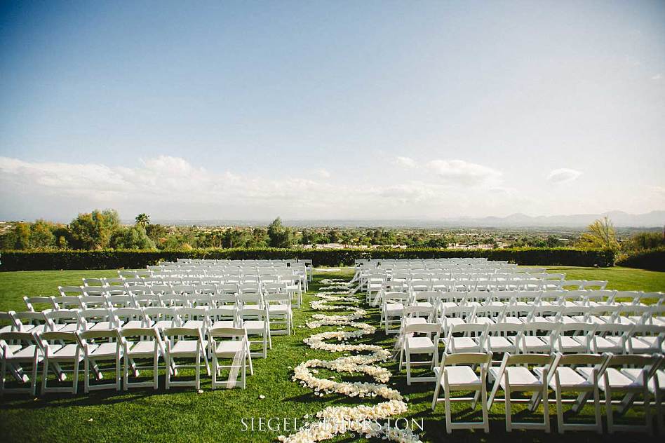 beautiful outdoor wedding at the Skyline Country Club in Tucson
