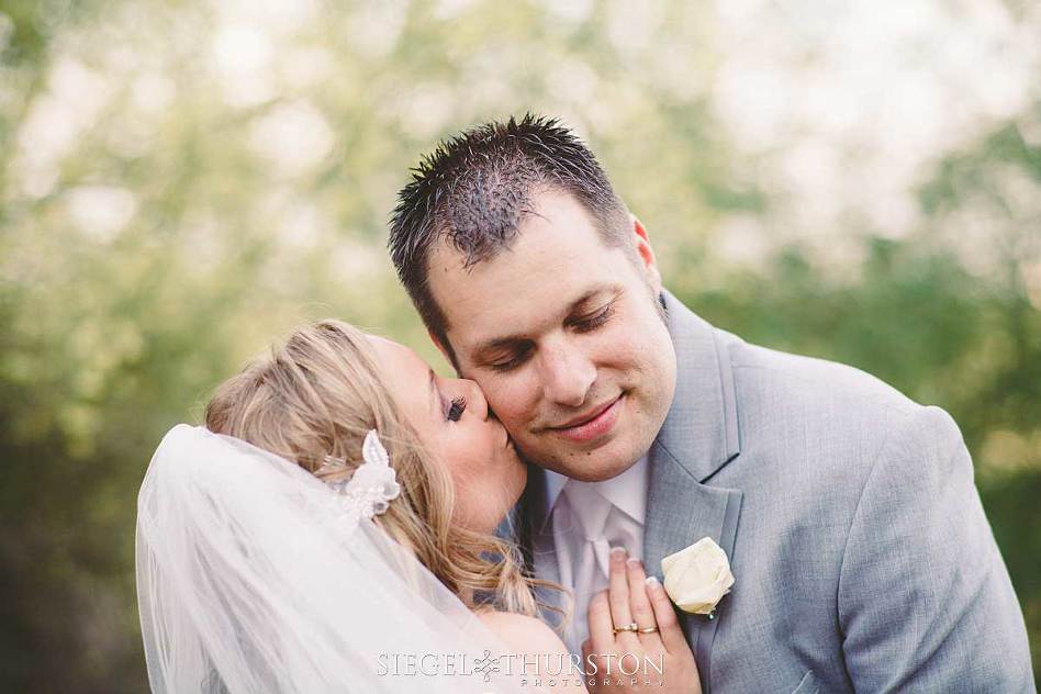 romantic wedding portraits 