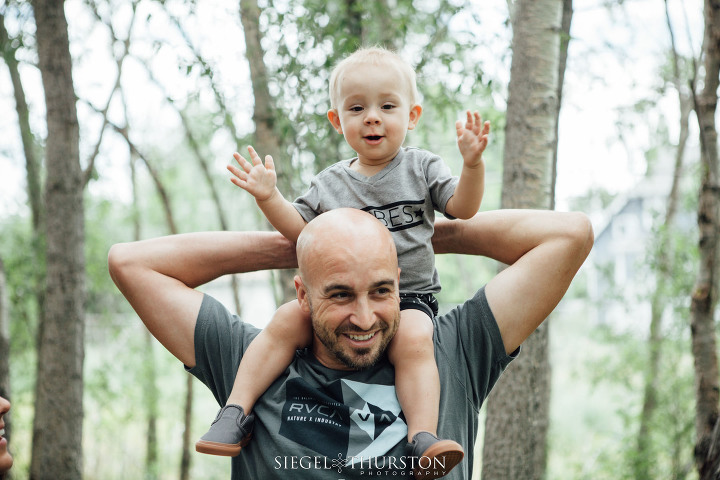 fun family photos in the white mountains of Arizona